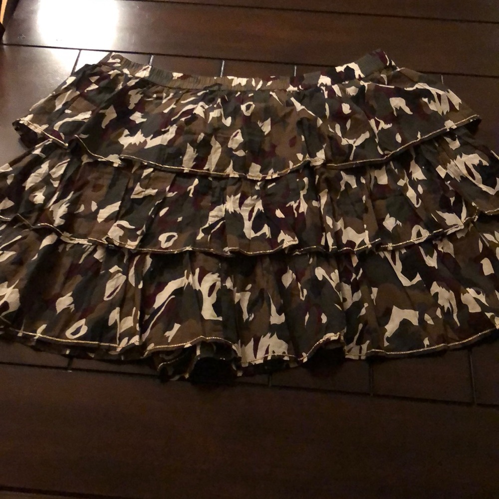 Camo plus size skirt